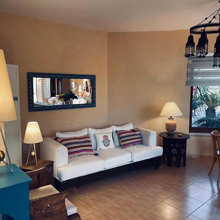 Sweimeh The Precious Guesthouse מראה חיצוני תמונה