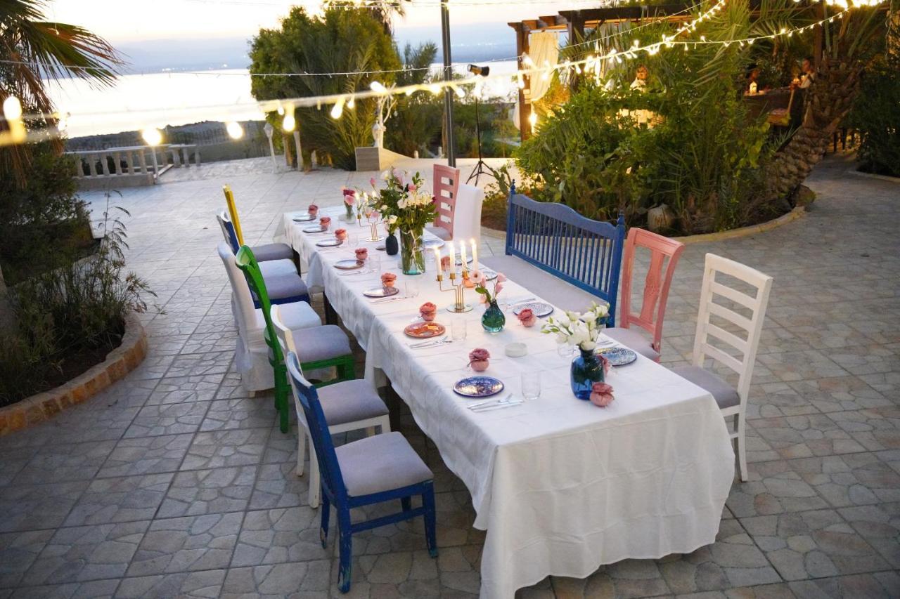 Sweimeh The Precious Guesthouse מראה חיצוני תמונה